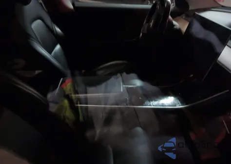 2019 Tesla Model 3 Long Range/Performance from USA, damaged, VIN 5YJ3E1EB7KF384801